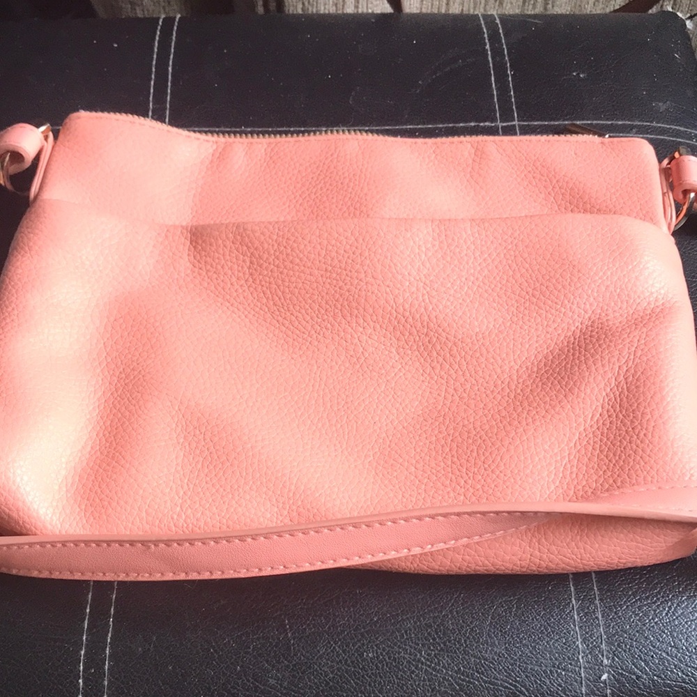 Elegant Pink Leather Shoulder Bag